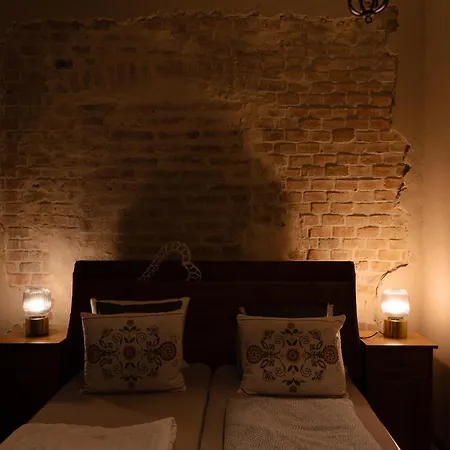 Bed & Breakfast Uroczysko Olesnica *