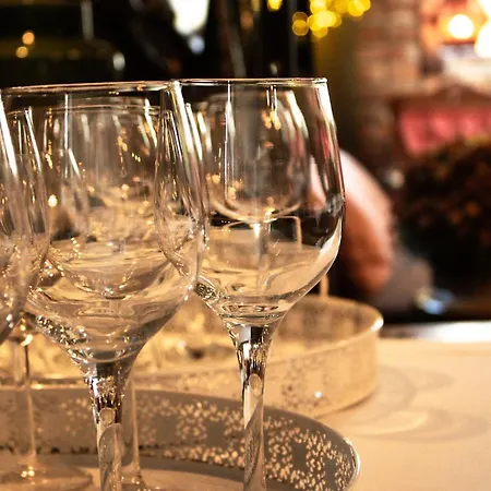 Alojamento de Acomodação e Pequeno-almoço Uroczysko Olesnica Chodzież