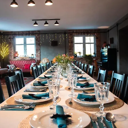 Uroczysko Olesnica Bed & Breakfast