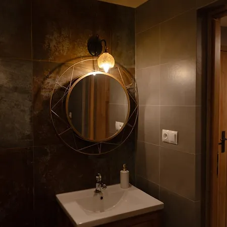 Uroczysko Olesnica Bed & Breakfast