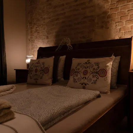 Bed & Breakfast Uroczysko Olesnica *