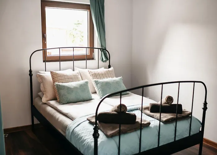 Uroczysko Olesnica Bed & Breakfast